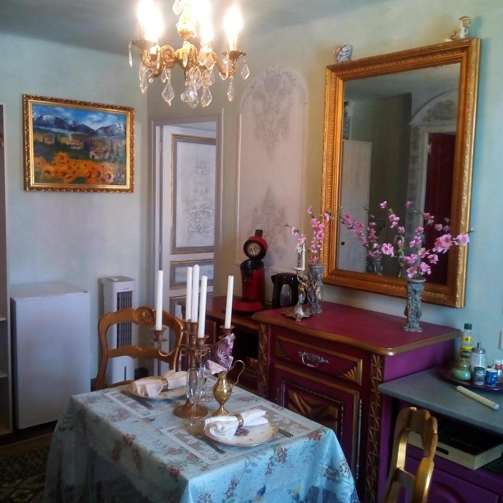 Appartement De Ville Medievale Vinca 외부 사진